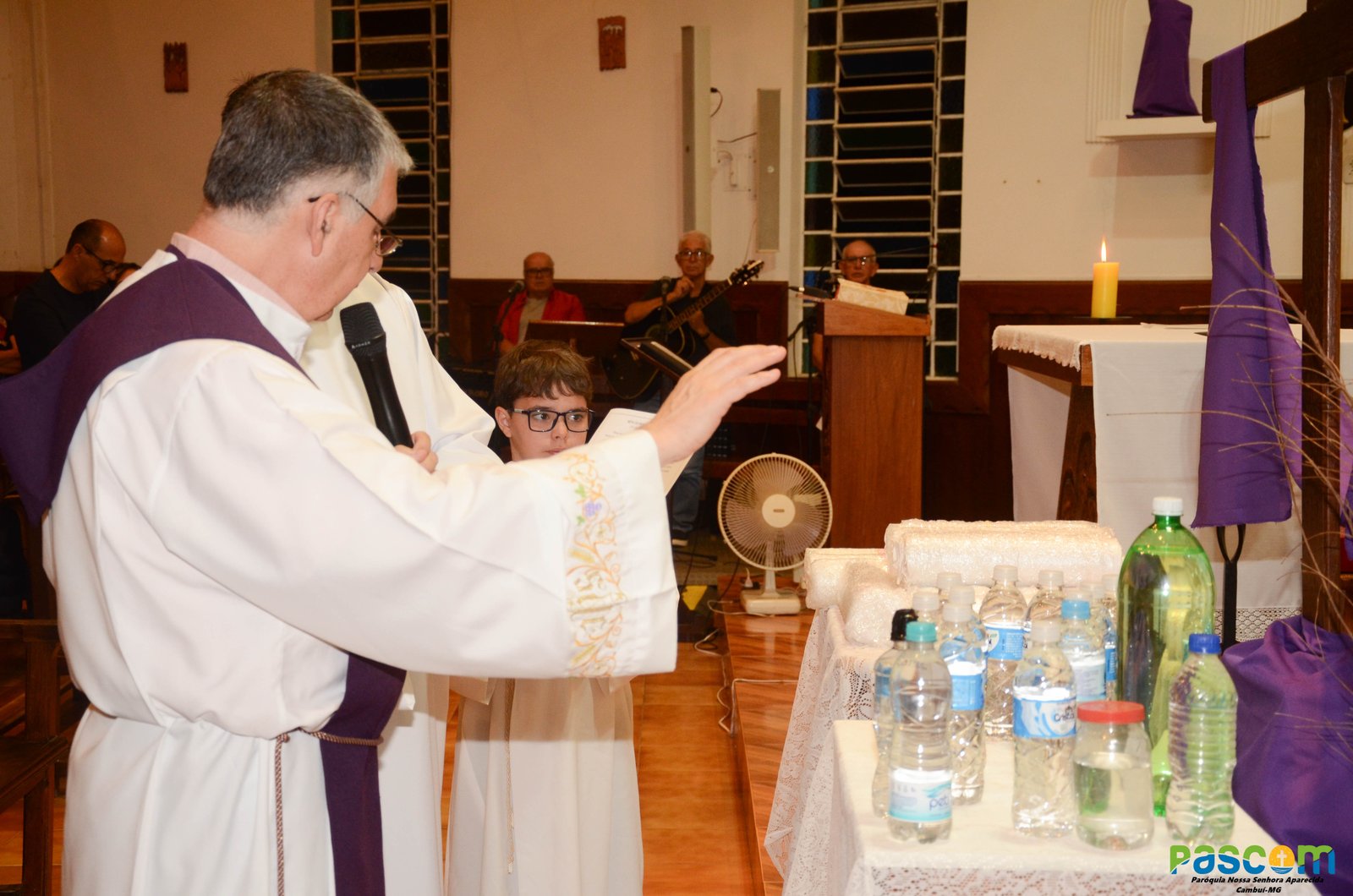 Entrega Cirio Pascal 2025 as comunidades