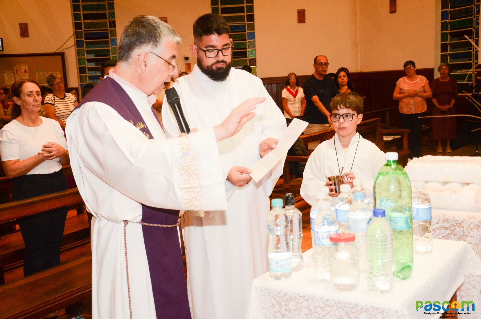 Entrega Cirio Pascal 2025 as comunidades