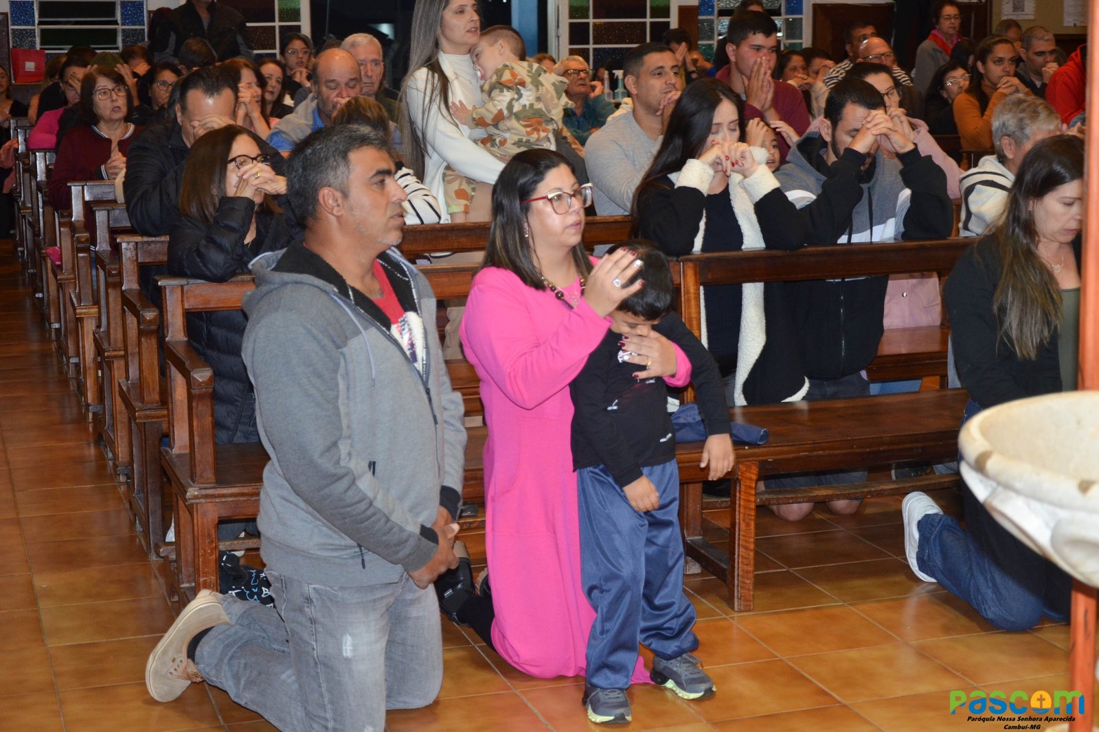 Fotos Missa dia mães 2025